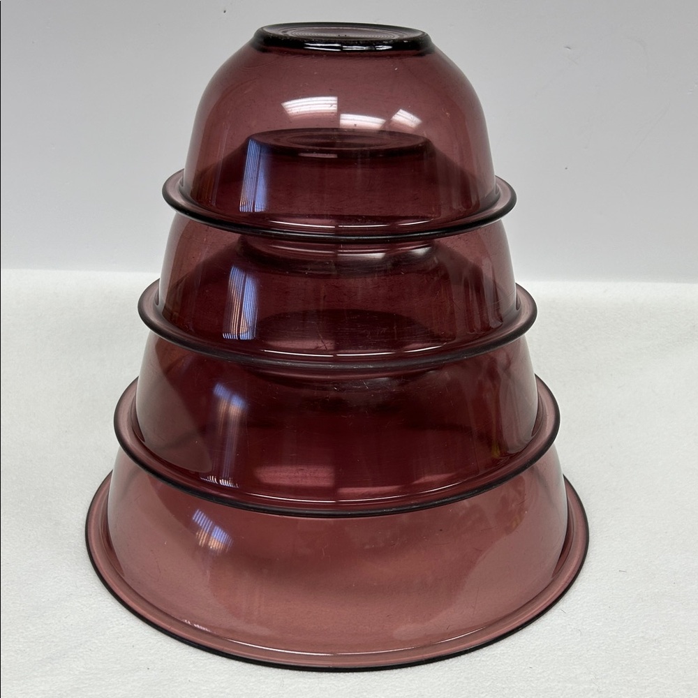 Vintage PYREX set of 4 cranberry/pink glass nesting bowls USA